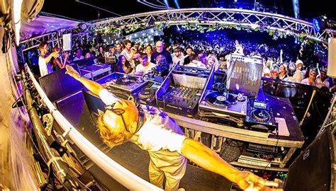 Sultry Sounds Study Reveals What Music People Prefer During Sex Euronews