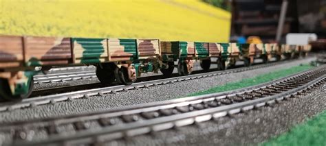 TOP MÄRKLIN H0 5 NIEDERBORDWAGEN MILITÄR CAMOUFLAGE NATO PAINTED EVP