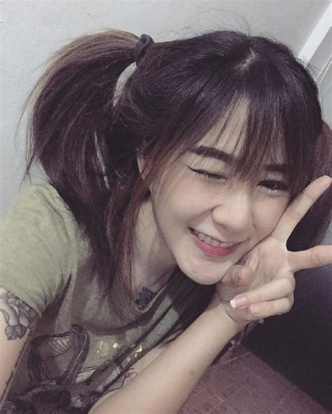 Hot girl xăm trổ gây bão vì vẻ đẹp dịu hiền