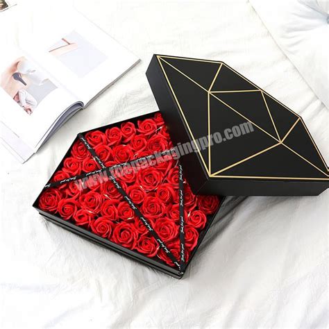 Diamond Shape Cardboard Gold Foil Packaging Preserved Bouquet Long