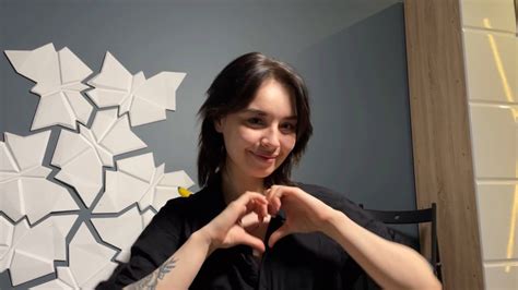 Karolina Geiman 21 Yr Old Films Herself Using A Banana To C Horny Amateur Chicks Clips4sale