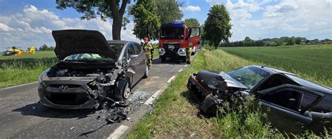 Wypadek drogowy na trasie Szamotuły Ostroróg cztery osoby poszkodowane