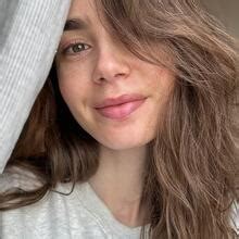 Lily Collins Nude Leaks Fapopedia