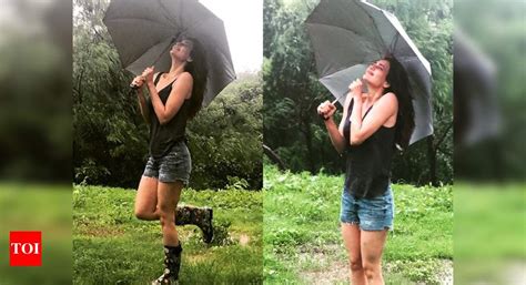 Naagin 3 Karishma Tanna Enjoys Herself In The Monsoon Amidst Her Shoot