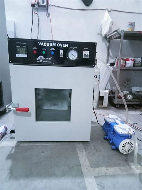 U Tech Ambient To Degreec Vacuum Oven Rectangular For Laboratory At