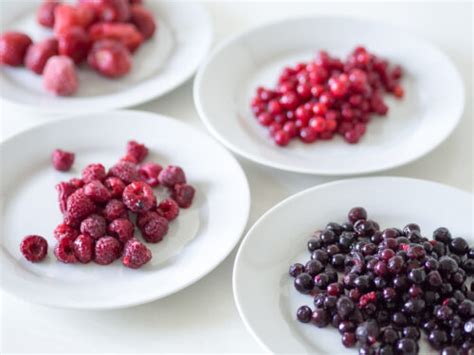 Danish Red Berry Pudding (Rødgrød med fløde) - Nordic Food & Living