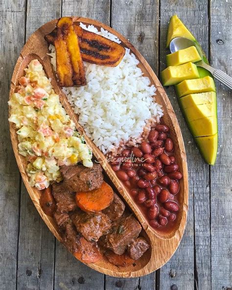 Delicioso Plato Típico Dominicano Dominican Gastronomy Rdominican