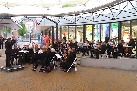 Harpe Davids Geeft Zomeravondconcert RTV Ridderkerk