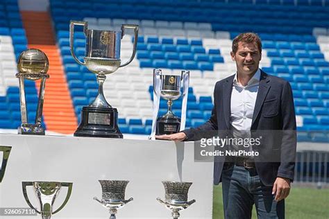 Iker Casillas Real Madrid Photos and Premium High Res Pictures - Getty ...