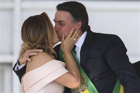 Discurso In Dito De Michelle Bolsonaro Na Posse Abre Portas Para