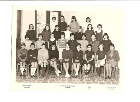 Photo De Classe 4° Lycée De Jeunes Filles De 1967 Lycée De Jeunes