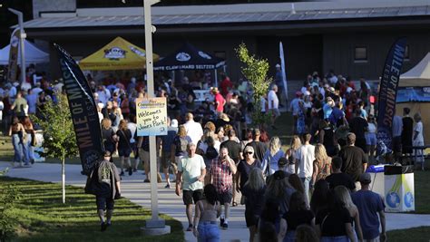 Appleton's Mile of Music thrives on donors, fans and no ticket fees