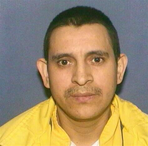 Juan Gaona Sex Offender In Unknown IL ILX07C3269