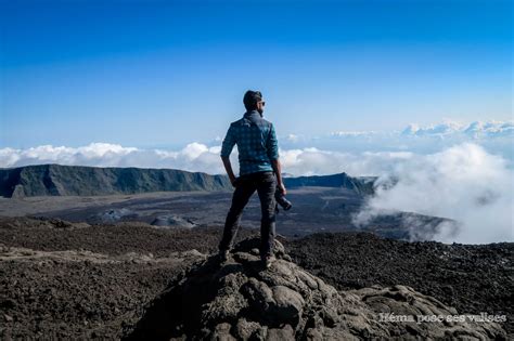 L ascension du Piton de la Fournaise à l Ile de La Réunion