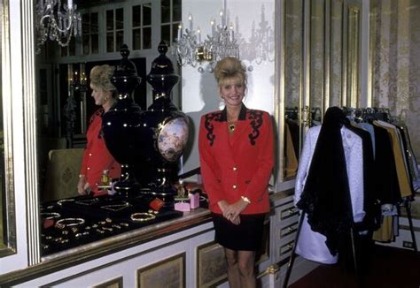 Inside Ivana Trumps £21m New York Townhouse Still Up For Sale A Year