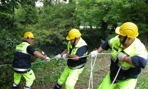 La Protezione Civile Si Allena Alla Diga Delle Fornaci Prima Monza