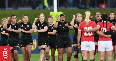 England debate how to respond to Black Ferns' haka | RNZ News