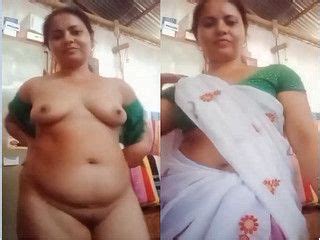 Hot Desi Bhabhi Shows Her Boobs And Pussy Masa Desi Porn Clips