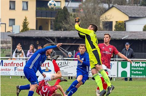 Landesliga Auf und Abstieg Straßberg feiert wichtigen Derbysieg