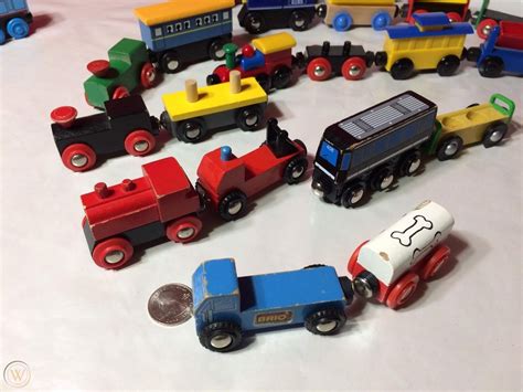 23 Piece Thomas & Friends Brio Circo Toys R Us Magnetic Wooden Plastic ...