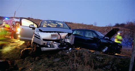 Haute Loire Faits Divers La Voiture Manque De Tomber Dans Un Ravin