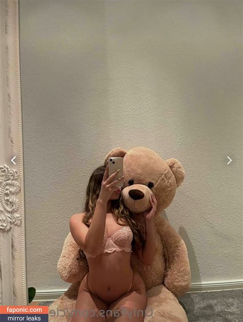 Cleo Isabell Aka Cleoisabell Aka Itscleoisabell Nude Leaks Onlyfans