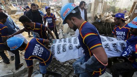 Gas Explosion In Sewer Kills 12 In Southern Pakistan City Ctv News