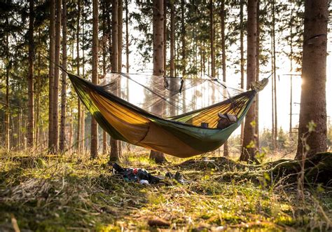 How To Lay In A Hammock