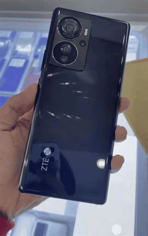 ZTE Axon 40 Pro spotted in the wild! - Gizchina.com