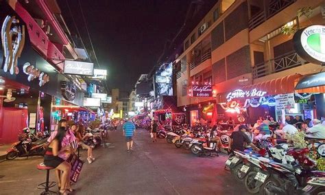 Lk Metro Gogo Bars Pattaya Nightlife Club Walking Street