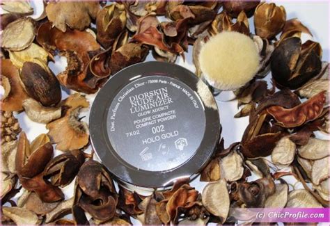 Dior 002 Holo Gold Diorskin Nude Air Luminizer Glow Addict Review Swatches Photos Beauty