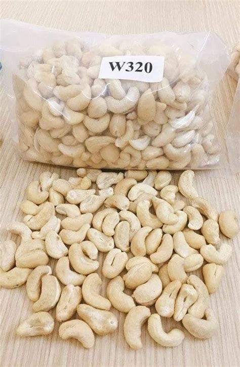 Raw Ivory JH Cashew Nut Grade W320 At Best Price In Darbhanga ID