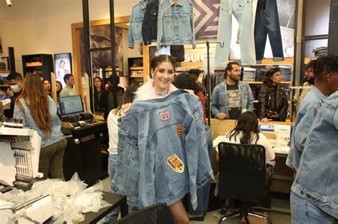 Levis Inaugura Su Primera Tienda Next Gen En El Per Diario La Noticia