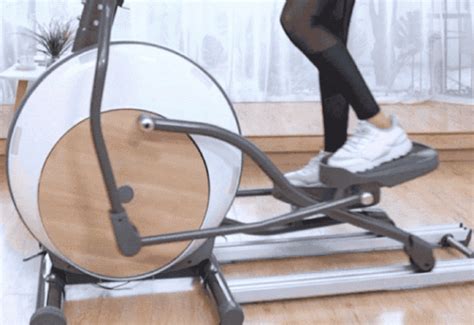 Regulus App Smart Elliptical Machine