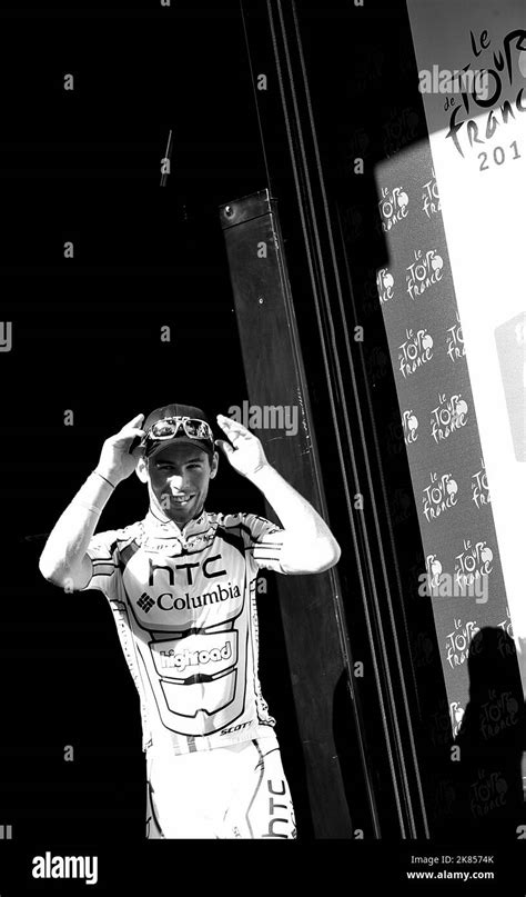 HTC Columbia S Mark Cavendish Crosses The Finish Line In First Place