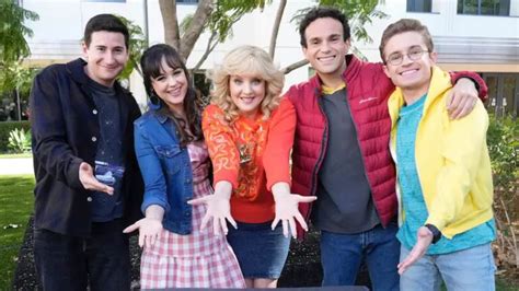 The Goldbergs On Abc Ending After 10 Seasons Chip And Company