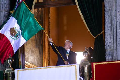 Sin Gente Realiza Amlo Grito De Independencia