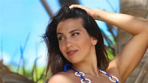 Cinthia Fernández Bailó En Microbikini Taparrabos Al Ritmo De Tini Y La