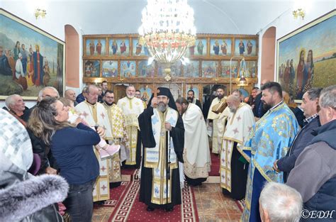 Taina Sf Ntului Maslu N Parohia Ostrov Episcopia Devei I Hunedoarei