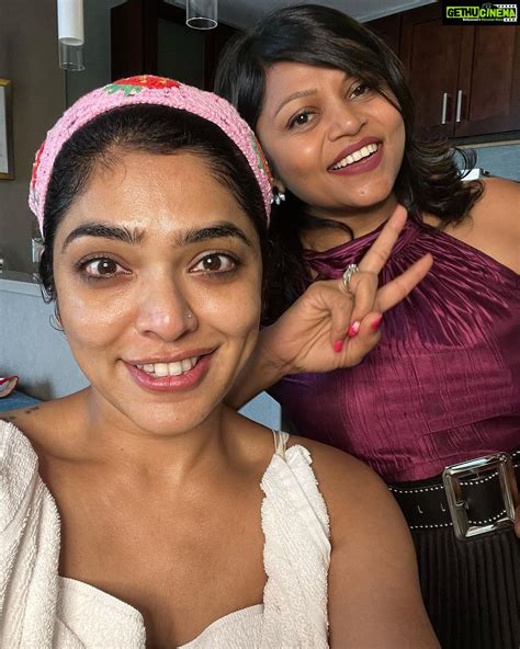 Rima Kallingal Instagram Bts Onamission Gethu Cinema