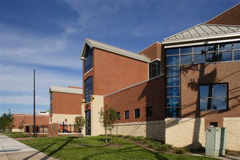 Christopher Columbus Elementary School by FVHD Architects-Planners ...