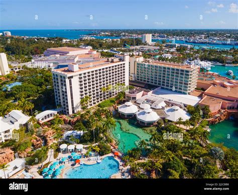 Bahamas cove atlantis hi-res stock photography and images - Alamy