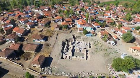 Üzeri sıva ile kapatılmış Tokat taki depremler ortaya çıkardı