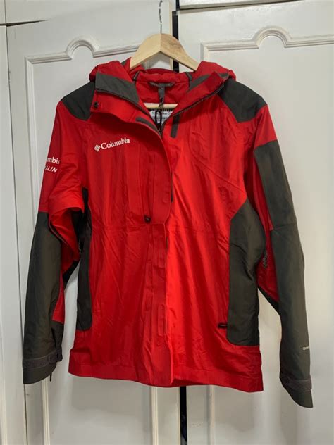 Womens Columbia Titanium Omni Tech Waterproof Jacket On Carousell