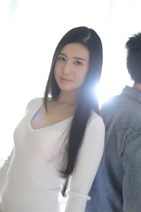 古川伊織 STAR YG Porn Pic