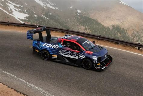 Ford F 150 Lightning Supertruck Dominates Pikes Peak Sets New Record Evmagz