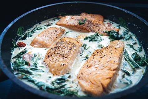 Lachs Mit Spinat Sahne Sauce Rezept