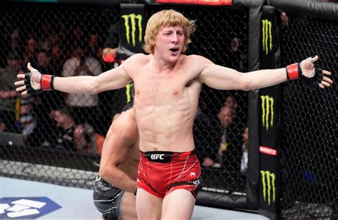 UFC star Paddy Pimblett showcases incredible submission skills by ...