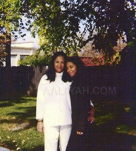 Aaliyah Dana Haughton On Instagram Aaliyah And Her Mother ️ I Love