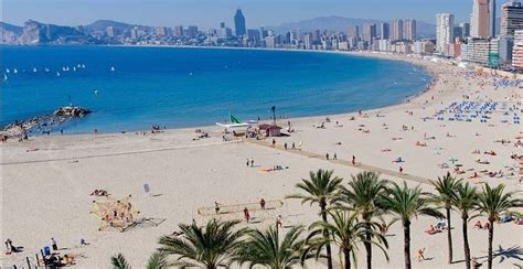 Playa De Poniente Benidorm Playas Y Calas Turismo De Benidorm